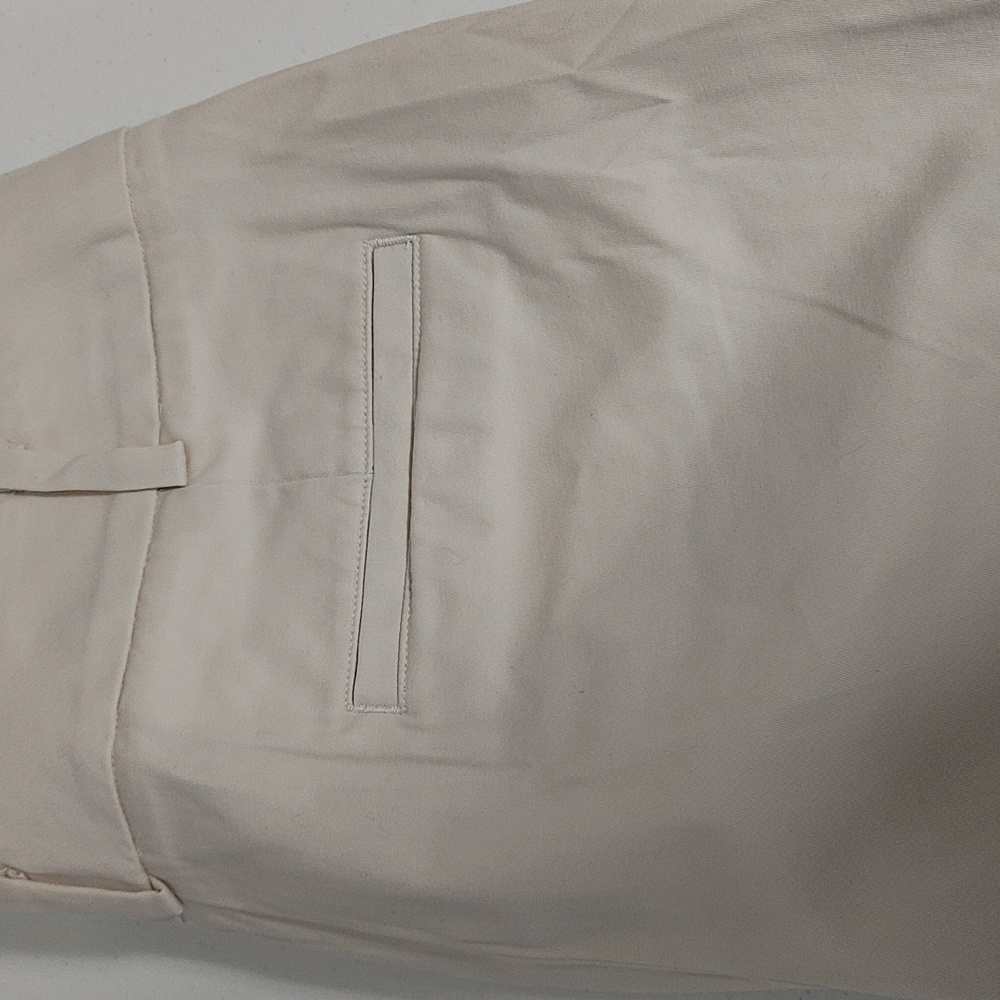 Talbots Bermuda Shorts - Picture 8 of 9